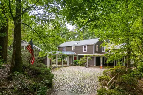 4765 Jett Rd, Atlanta, GA 30327