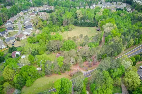 5702 Castleberry Rd, Cumming, GA 30040
