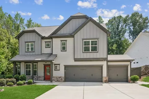 649 Prescott Pt, Hoschton, GA 30548
