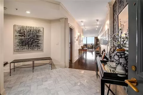 2660 Peachtree Rd NW #38E, Atlanta, GA 30305