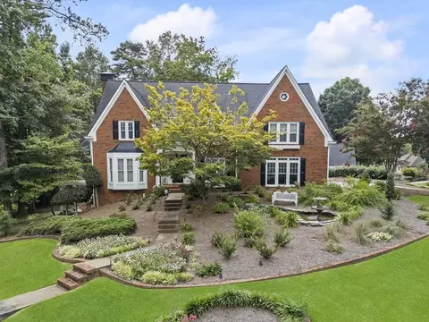 5801 Brookstone Cir NW, Acworth, GA 30101