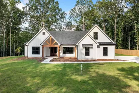 233 Fenner Rd, Jackson, GA 30233