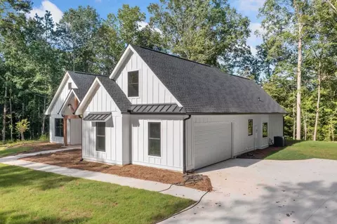 Exterior - 233 Fenner Rd, Jackson, GA 30233 photo 2 of 7