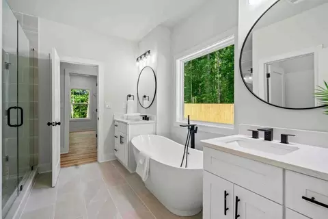 Bath - 233 Fenner Rd, Jackson, GA 30233 photo 1 of 1