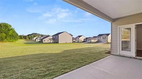 369 Abbott Rd, Statham, GA 30666 photo 4