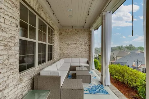 Exterior - 5890 Overlook Rdg, Suwanee, GA 30024 photo 4 of 7