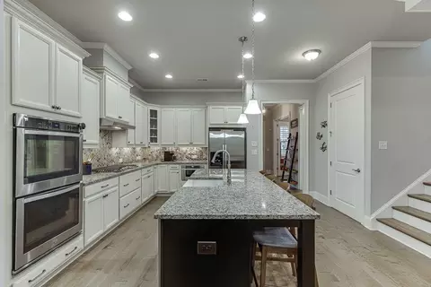 Kitchen - 5890 Overlook Rdg, Suwanee, GA 30024 photo 4 of 6