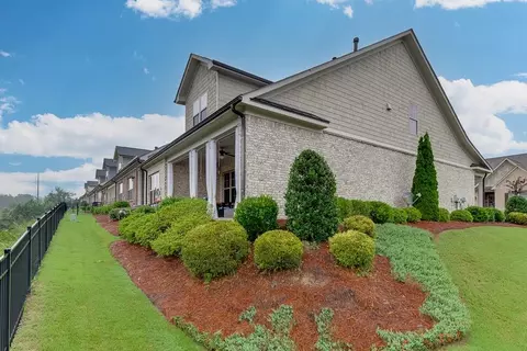 Exterior - 5890 Overlook Rdg, Suwanee, GA 30024 photo 7 of 7