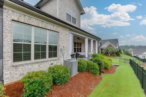 Exterior - 5890 Overlook Rdg, Suwanee, GA 30024 photo 6 of 7