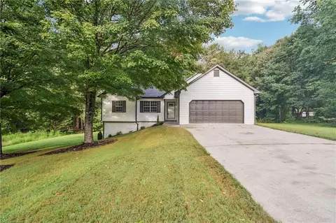 704 Poplar Springs Rd, Hoschton, GA 30548