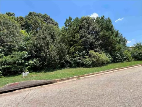 90 Fourwood Dr, Covington, GA 30016 photo 4