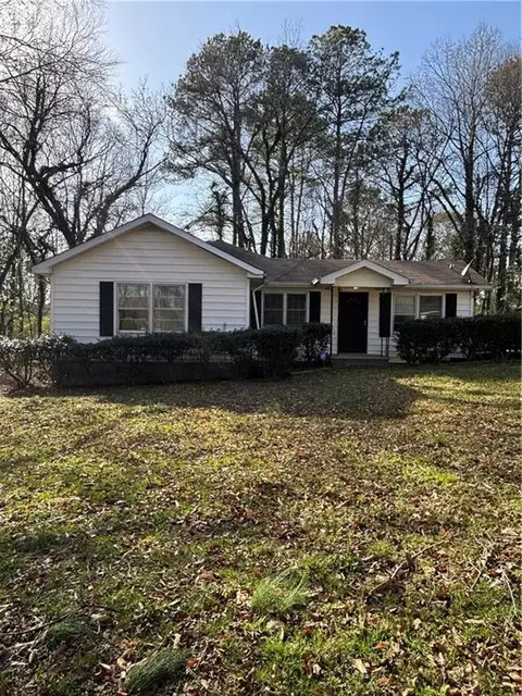 1027 N Born Rd, Stone Mountain, GA 30088
