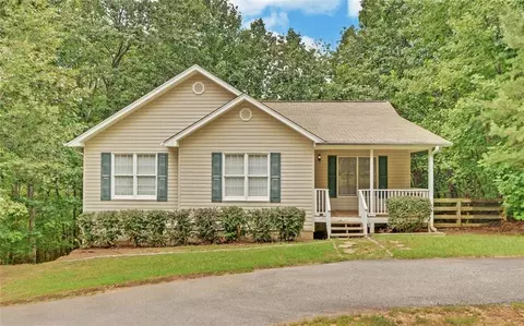 184 High Ridge Ln, Dahlonega, GA 30533