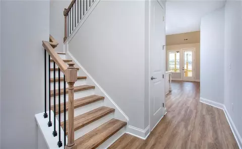 Entry Way - 87 Cooper Dr, Mansfield, GA 30055 photo 3 of 5