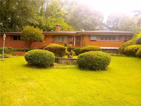 244 Chalmers Dr NW, Atlanta, GA 30318
