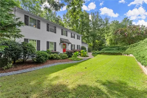 2533 Bridgewater Dr, Gainesville, GA 30506