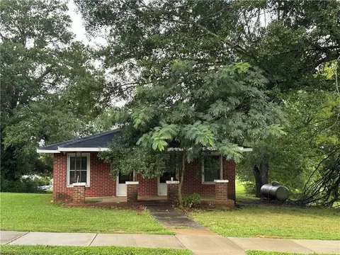 56 Allen St, Dawsonville, GA 30534
