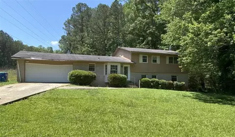 180 N Star Trl SW, Atlanta, GA 30331