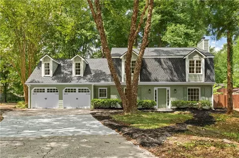 2743 Saddle Ridge Lake Dr, Marietta, GA 30062