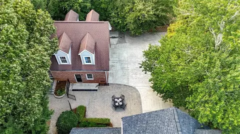 1047 Jumpers Rdg NW, Marietta, GA 30064