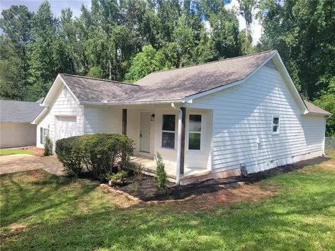 122 Sapphire Ct, Athens, GA 30605