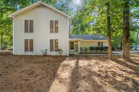 500 Sweetbirch Ln, Roswell, GA 30076