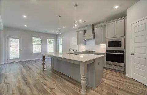 Kitchen - 2820 Dolce Rd, Dacula, GA 30019 photo 2 of 2