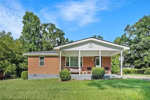 6697 Gresham St, Union City, GA 30291