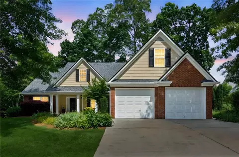 726 Sunset Ridge Ln, Lawrenceville, GA 30045