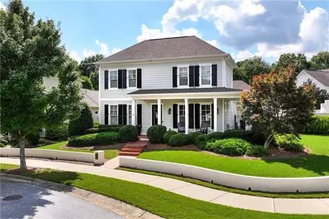 1050 Greenleffe Cir, Statham, GA 30666