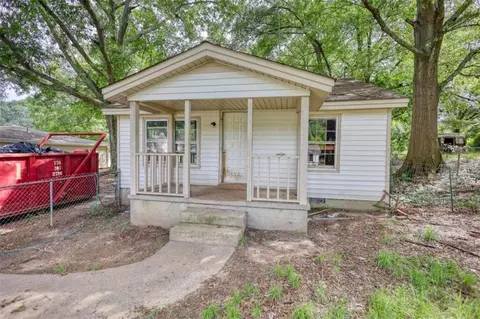 87 Clifton Dr, Winder, GA 30680