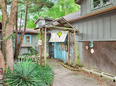 3270 Connally St, Atlanta, GA 30337