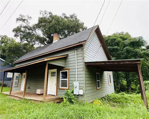 325 S Jackson St, Hartwell, GA 30643