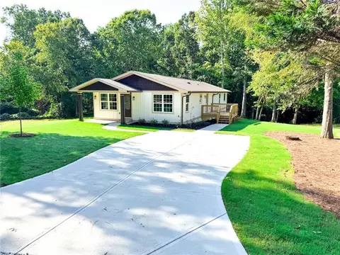 5363 Wg Robinson Rd, Gainesville, GA 30506
