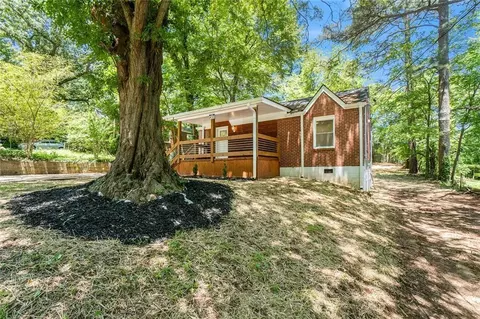 2174 Rexford Dr, Decatur, GA 30034