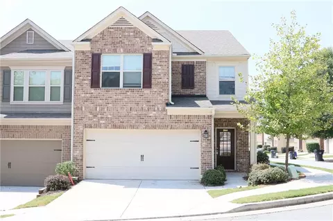1044 Haley Woods Ln, Lawrenceville, GA 30043