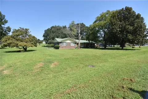 605 Gates Dr, Rockmart, GA 30153