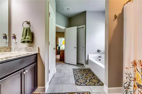 Entry Way - 1412 Chapman Cir, Monroe, GA 30656 photo 5 of 6