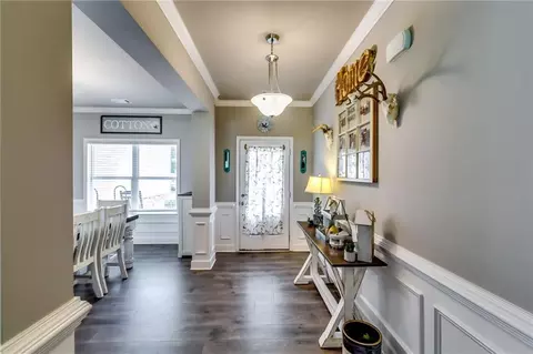 Entry Way - 1412 Chapman Cir, Monroe, GA 30656 photo 2 of 6
