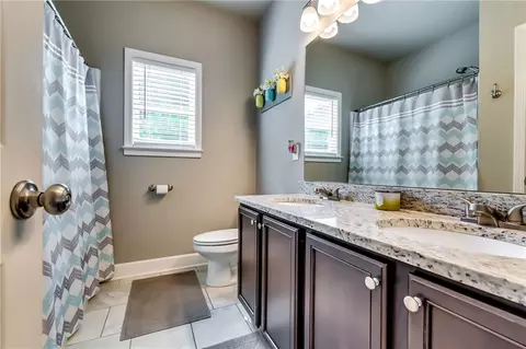 Bath - 1412 Chapman Cir, Monroe, GA 30656 photo 1 of 2