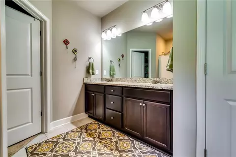 Entry Way - 1412 Chapman Cir, Monroe, GA 30656 photo 6 of 6