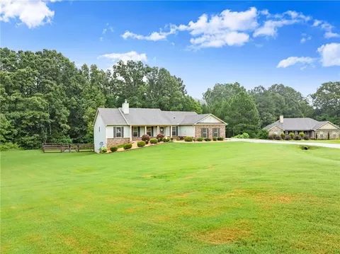 2112 Perry Place Ln, Monroe, GA 30656 photo 3