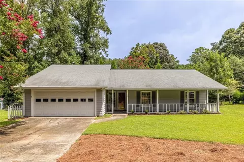 702 Cove Rd, Peachtree City, GA 30269