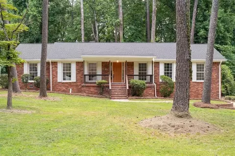 761 Lynn Cir SW, Atlanta, GA 30311