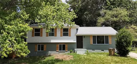 8432 Magnolia Dr, Jonesboro, GA 30238