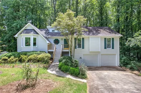 60 Olive Ln SE, Marietta, GA 30060