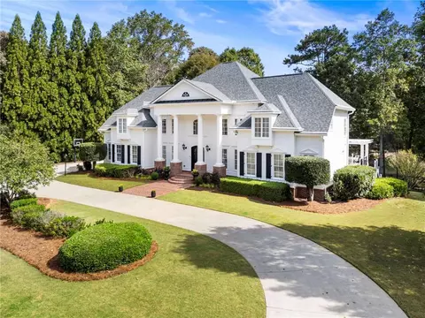 688 Glenover Dr, Milton, GA 30004