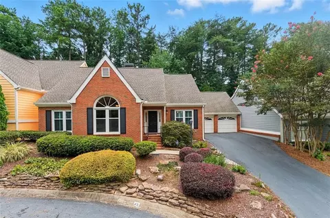 45 Vernon Glen Ct, Atlanta, GA 30338