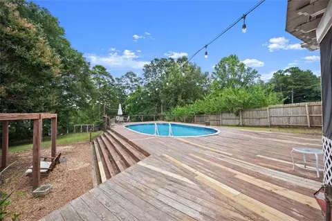 Exterior - 2110 Prather Bridge Dr, Toccoa, GA 30577 photo 5 of 23