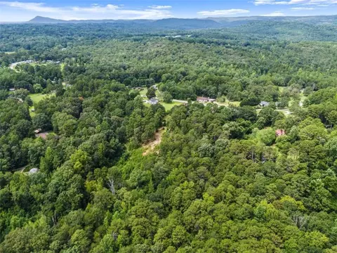 View/Area - 2110 Prather Bridge Dr, Toccoa, GA 30577 photo 5 of 9